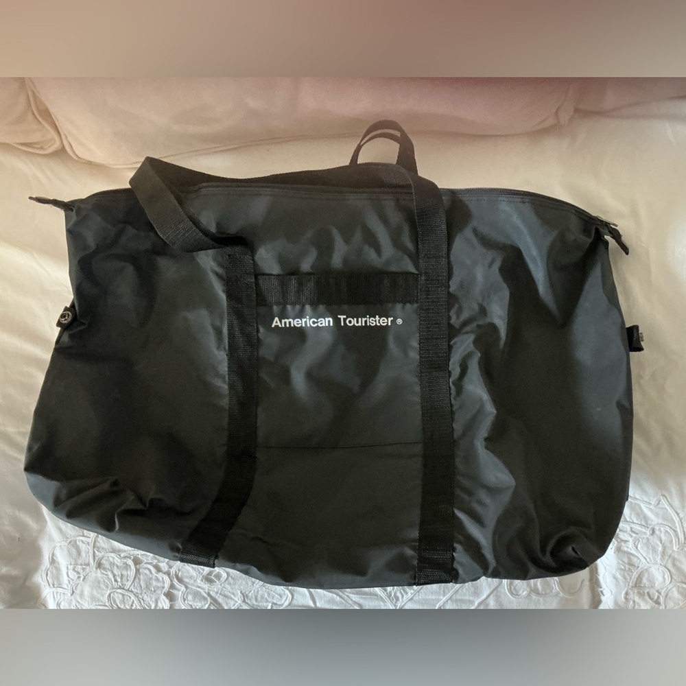 NEW VINTAGE AMERICAN TOURISTER BAG
